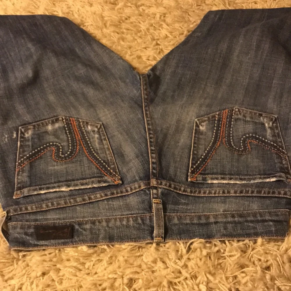 Jean - Picture 3 of 3